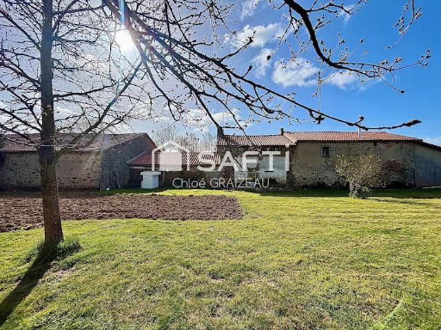 Vente Maison 7 pièces 181 m2 Courlay