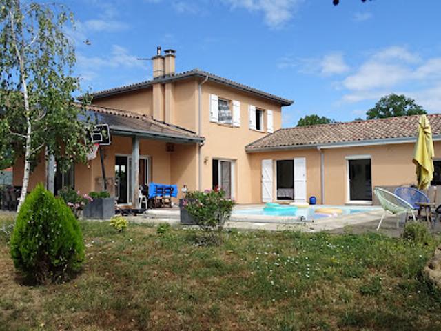 Vente Maison 7 pièces 181 m2 Foix