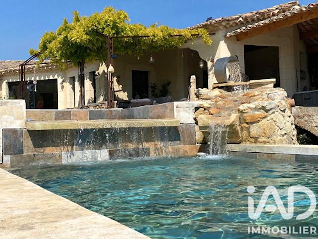 Vente Maison 7 pièces 181 m2 Sainte Cécile les Vignes