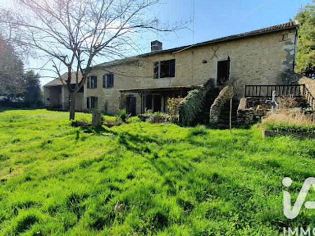 Vente Maison 7 pièces 182 m2 Montreuil Bellay