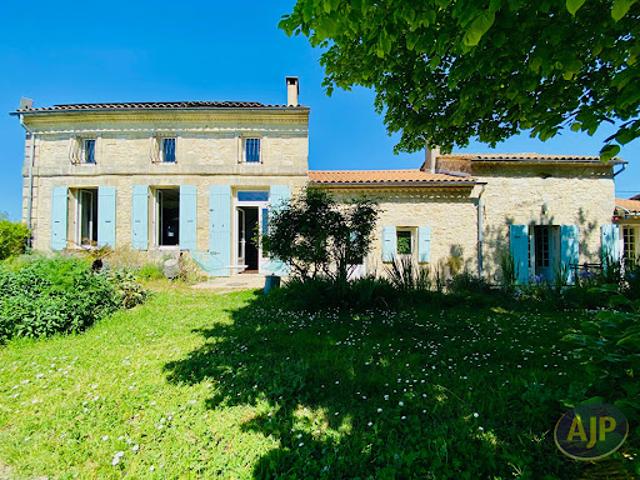Vente Maison 7 pièces 182 m2 Bégadan