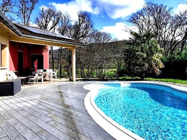 Vente Maison 7 pièces 182 m2 Chavannes sur Suran