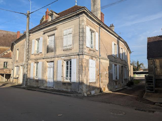 Vente Maison 7 pièces 182 m2 Etais la Sauvin