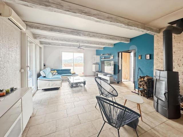 Vente Maison 7 pièces 182 m2 La Crau