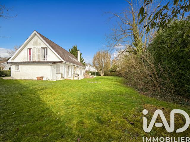 Vente Maison 7 pièces 182 m2 Santeny