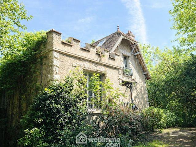 Vente Maison 7 pièces 182 m2 Vitry sur Seine