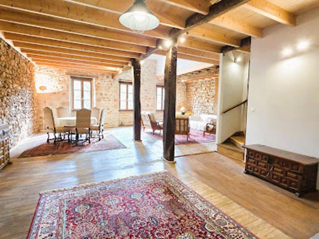 Vente Maison 7 pièces 182.5 m2 Larroque