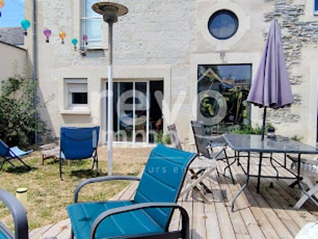 Vente Maison 7 pièces 183 m2 Trelaze