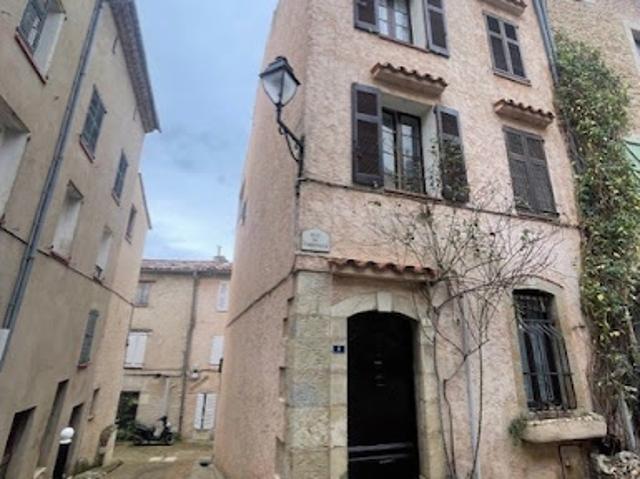 Vente Maison 7 pièces 195 m2 Callian