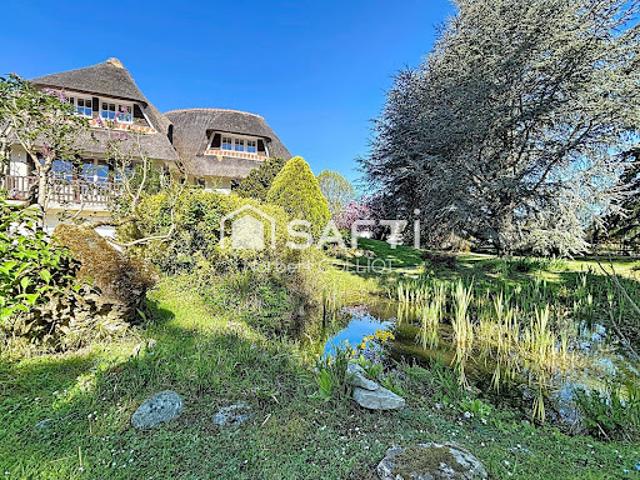 Vente Maison 7 pièces 195 m2 Le Mesnil Saint Denis