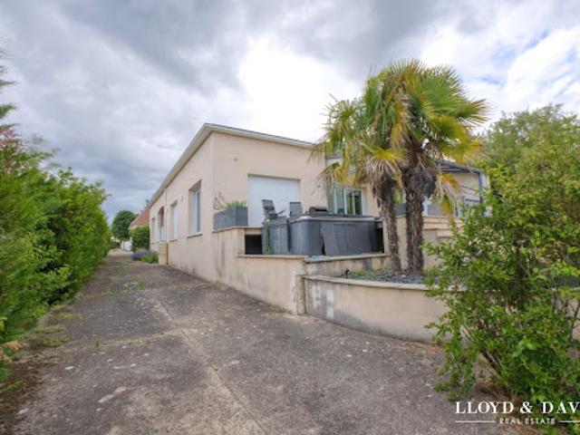 Vente Maison 7 pièces 195 m2 Saulx les Chartreux