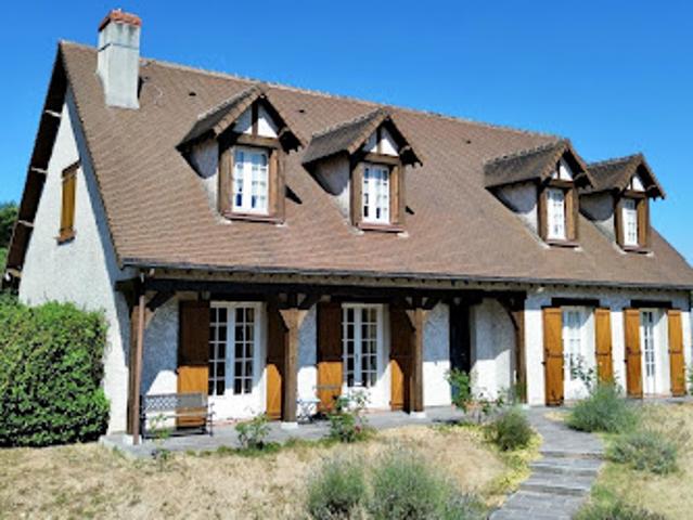 Vente Maison 7 pièces 195 m2 Vierzon