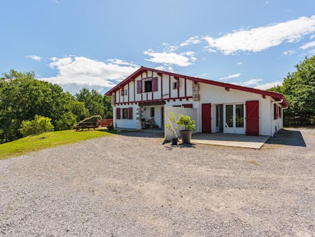 Vente Maison 7 pièces 196 m2 Arbonne