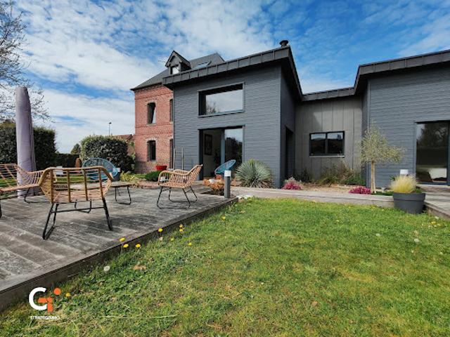 Vente Maison 7 pièces 196 m2 Houppeville