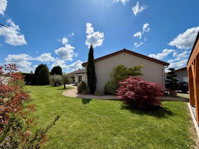 Vente Maison 7 pièces 196 m2 Poncins
