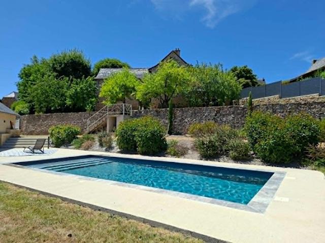 Vente Maison 7 pièces 196 m2 Privezac
