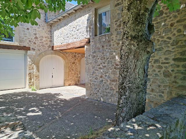 Vente Maison 7 pièces 196 m2 Privezac