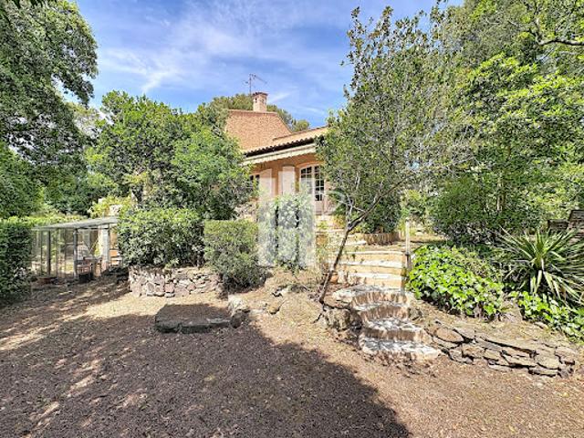 Vente Maison 7 pièces 196 m2 Saint raphael