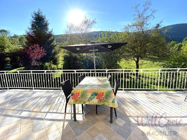 Vente Maison 7 pièces 196 m2 Saint Thibaud de Couz