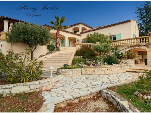 Vente Maison 7 pièces 196 m2 Saint Vallier de Thiey