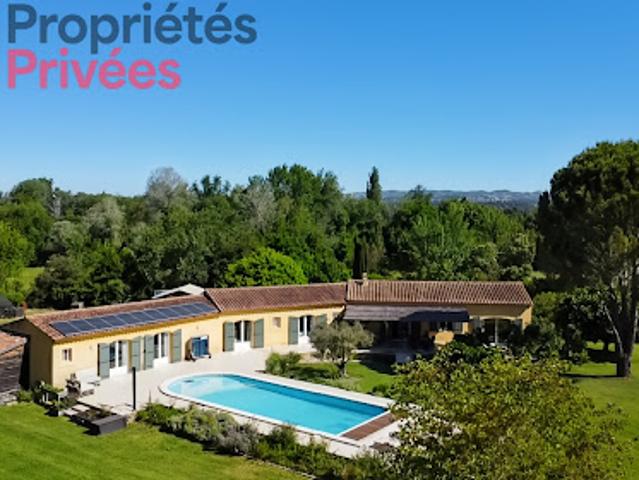 Vente Maison 7 pièces 197 m2 Mouriès