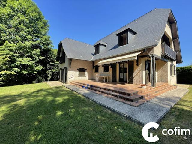 Vente Maison 7 pièces 197 m2 Oloron Sainte Marie
