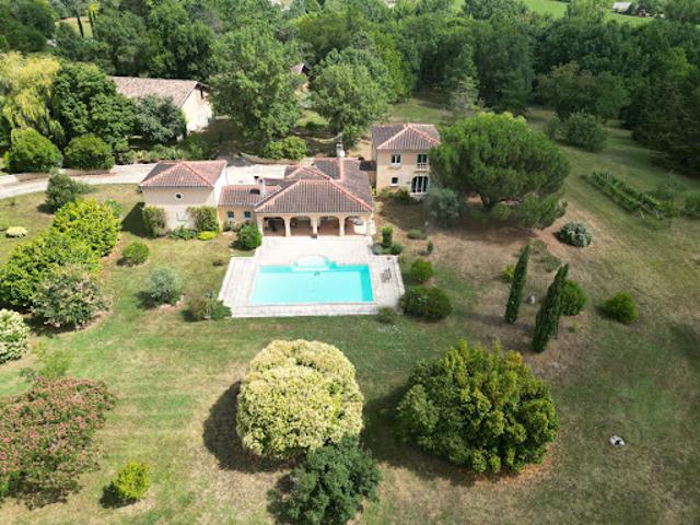 Vente Maison 7 pièces 197 m2 Gimont