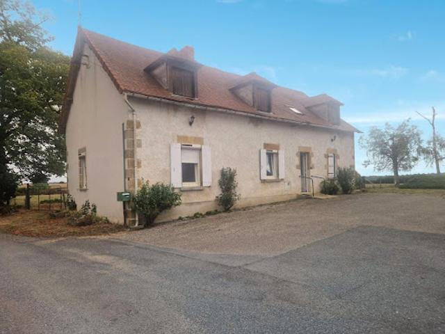 Vente Maison 7 pièces 197 m2 Saint Marcel en Murat