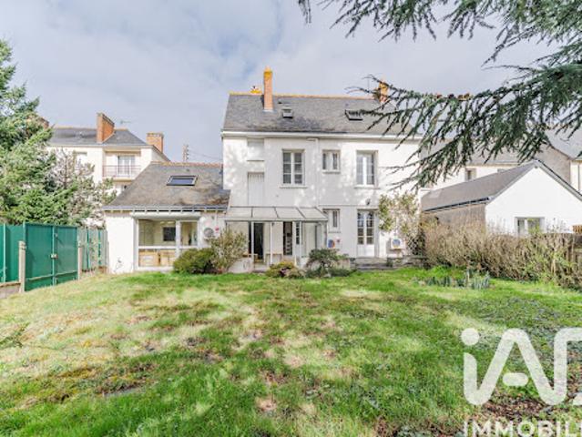 Vente Maison 7 pièces 197 m2 Saint Pierre des Corps