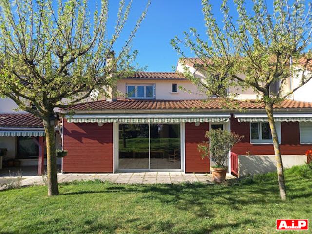 Vente Maison 7 pièces 198 m2 Pouzauges