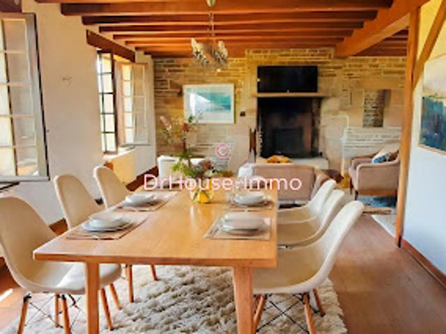 Vente Maison 7 pièces 198 m2 Saint Hilaire du Harcouët