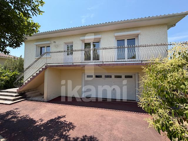 Vente Maison 7 pièces 199 m2 Salles