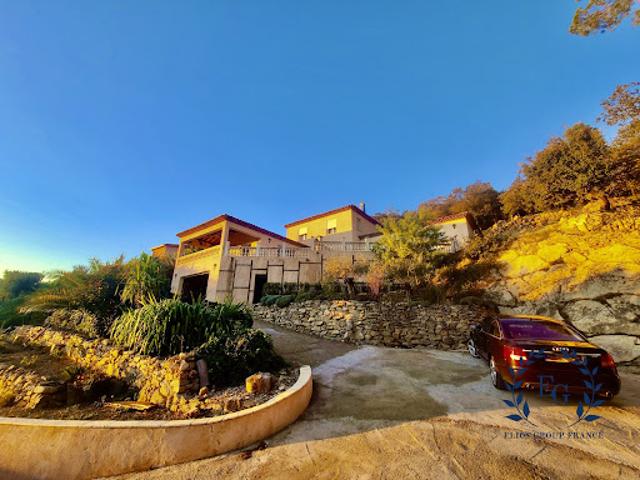Vente Maison 7 pièces 190 m2 Carces
