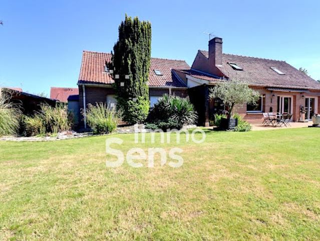 Vente Maison 7 pièces 190 m2 Comines