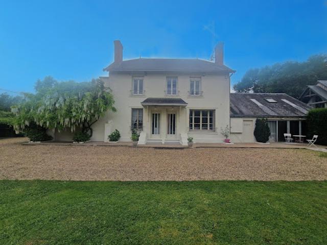 Vente Maison 7 pièces 190 m2 Courbouzon