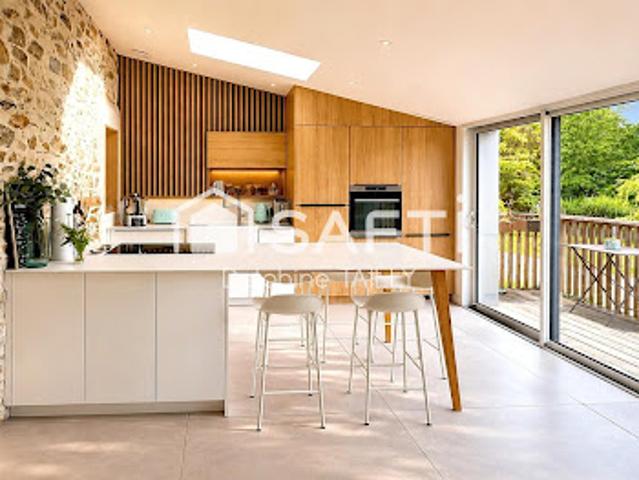 Vente Maison 7 pièces 191 m2 Coueron