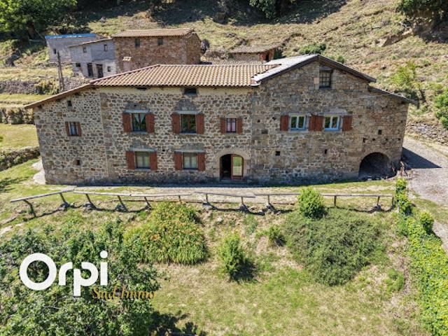 Vente Maison 7 pièces 191.71 m2 Saint Genest Lachamp