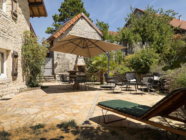 Vente Maison 7 pièces 192 m2 Chassagne Saint Denis
