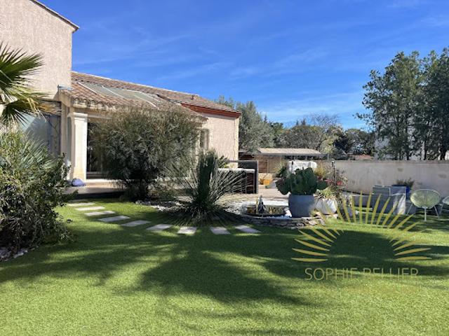 Vente Maison 7 pièces 192 m2 Thézan lès Béziers