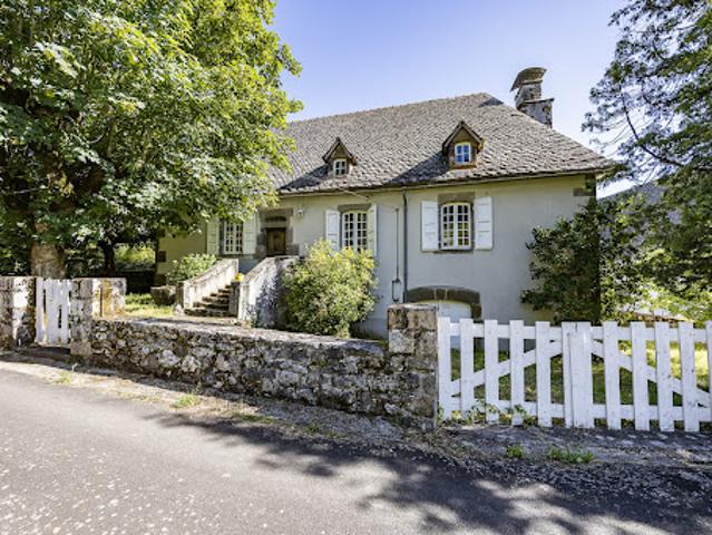 Vente Maison 7 pièces 192.78 m2 Pleaux