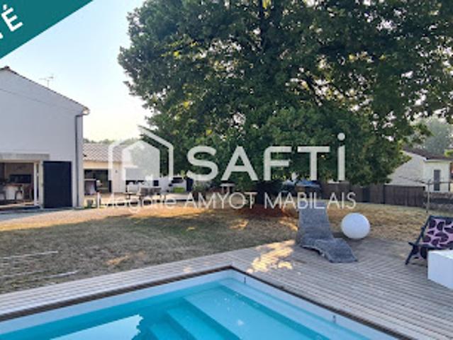 Vente Maison 7 pièces 193 m2 Javrezac