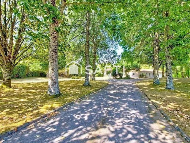 Vente Maison 7 pièces 204 m2 Mortagne sur Sèvre