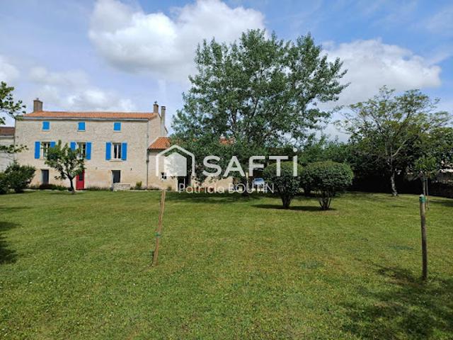 Vente Maison 7 pièces 204 m2 Aigondigné