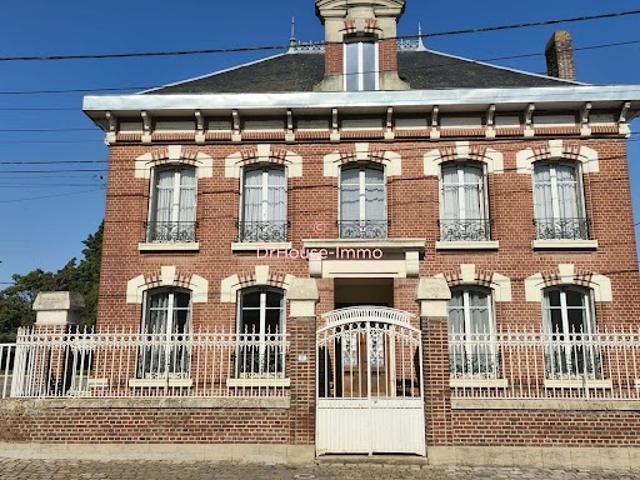 Vente Maison 7 pièces 204 m2 Champien