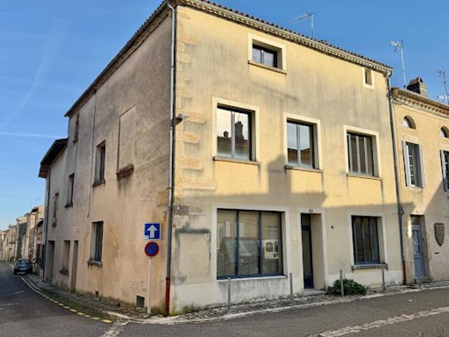 Vente Maison 7 pièces 204 m2 Saint Macaire
