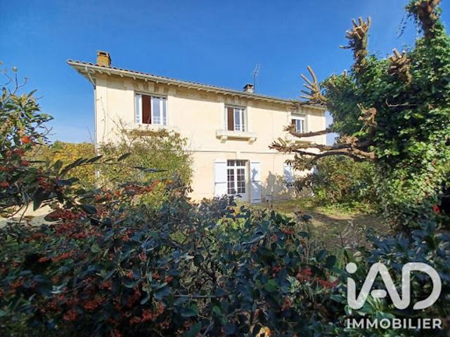 Vente Maison 7 pièces 205 m2 Ambares et lagrave