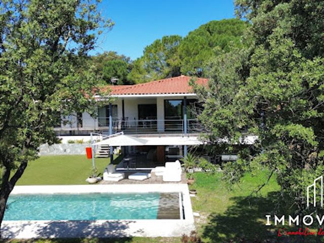 Vente Maison 7 pièces 301 m2 Sommieres