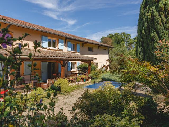Vente Maison 7 pièces 207 m2 Mogneneins