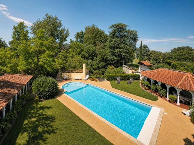 Vente Maison 7 pièces 207.68 m2 Montesquieu Volvestre