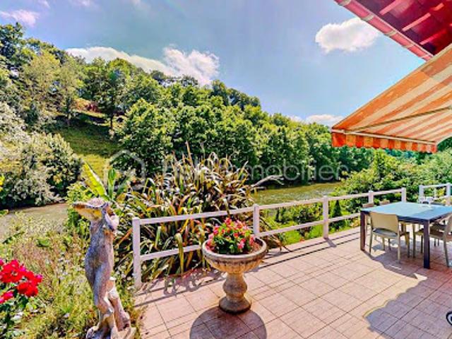 Vente Maison 7 pièces 208 m2 Cambo les Bains